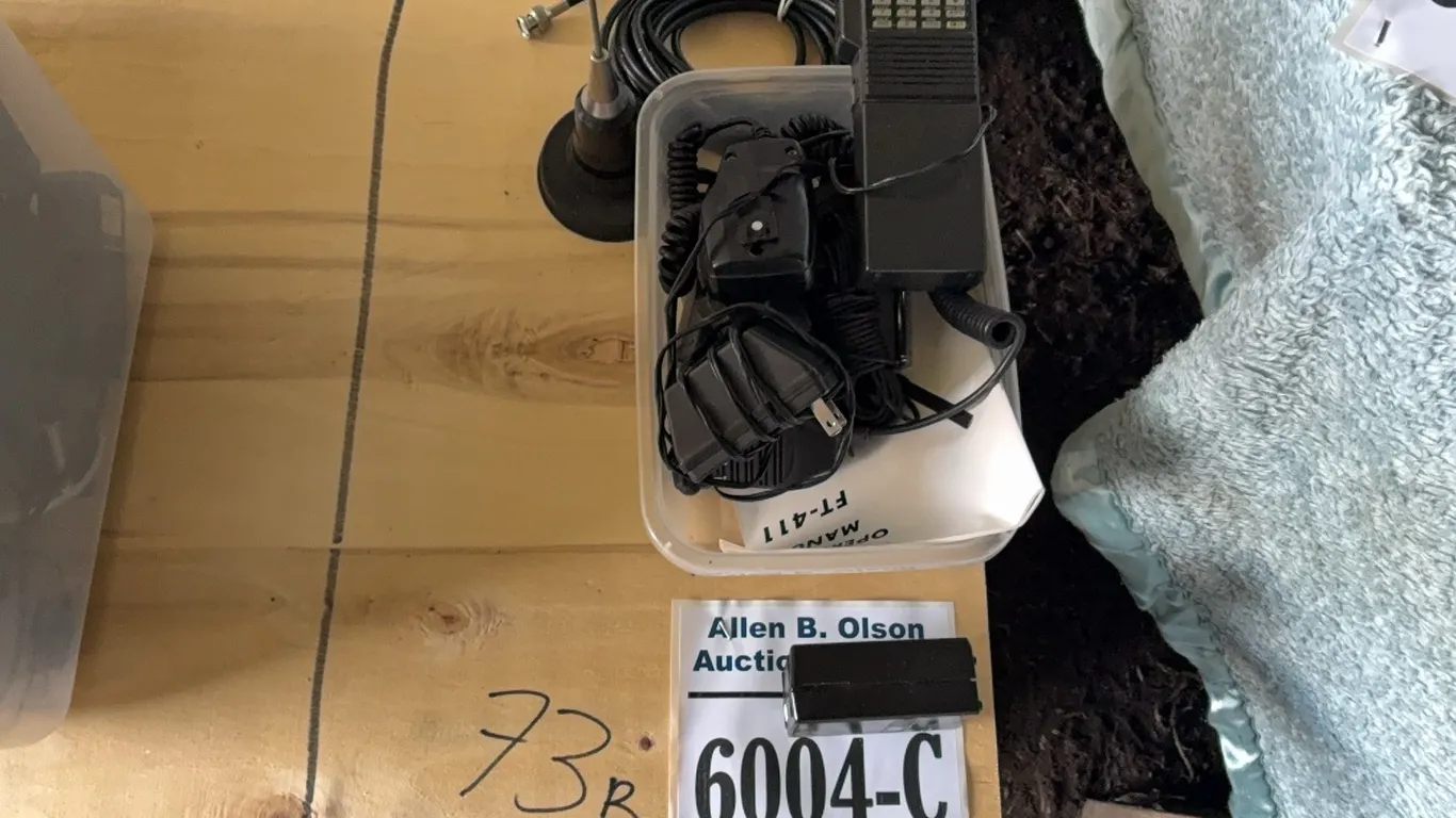 HAM RADIO EQUIPMENT - DISPERSAL FOR CLARENCE YOUNG - SOLD OFFSITE EDBERG, AB