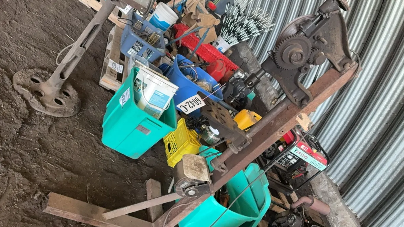 ANITQUE DRIL PRESS - DISPERSAL FOR CLARENCE YOUNG - SOLD OFFSITE EDBERG, AB