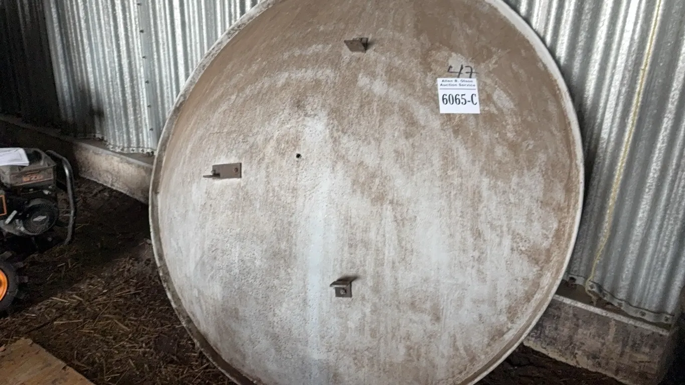 5' SATELLITE DISH- CLARENCE YOUNG DISPERSAL - SOLD OFFSITE - EDBERG, AB