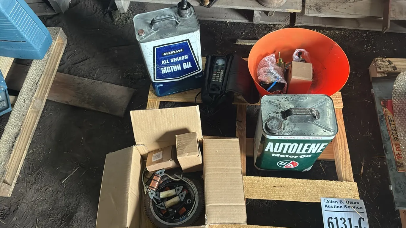 TIN 2 GAL OIL CANS AUTOLENE, ALL STATE, 2 - 12V FUEL PUMOS & BAG PHONE - DISPERSAL FOR CLARENCE YOUNG - SOLD OFFSITE EDBERG, AB