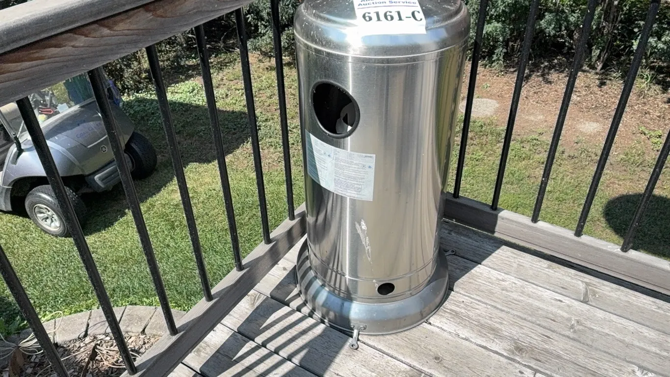 PROPANE PATIO HEATER - DISPERSAL FOR CLARENCE YOUNG - SOLD OFFSITE EDBERG, AB