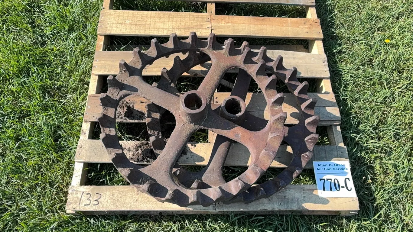 2 - PACKER WHEELS - DISPERSAL FOR CLARENCE YOUNG - SOLD OFFSITE - EDBERG, AB