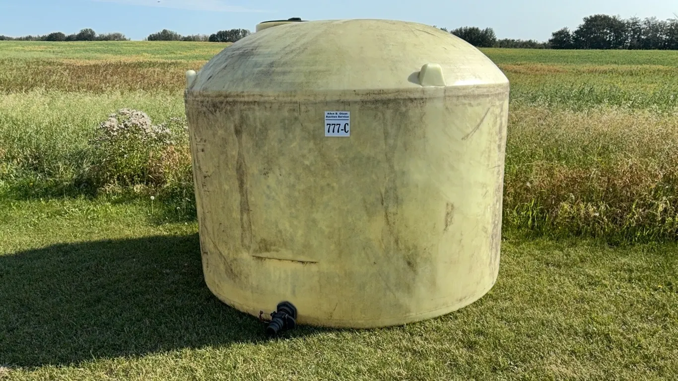 1500 GALLON POLY TANK - DISPERSAL FOR CLARENCE YOUNG - SOLD OFFSITE - EDBERG, AB