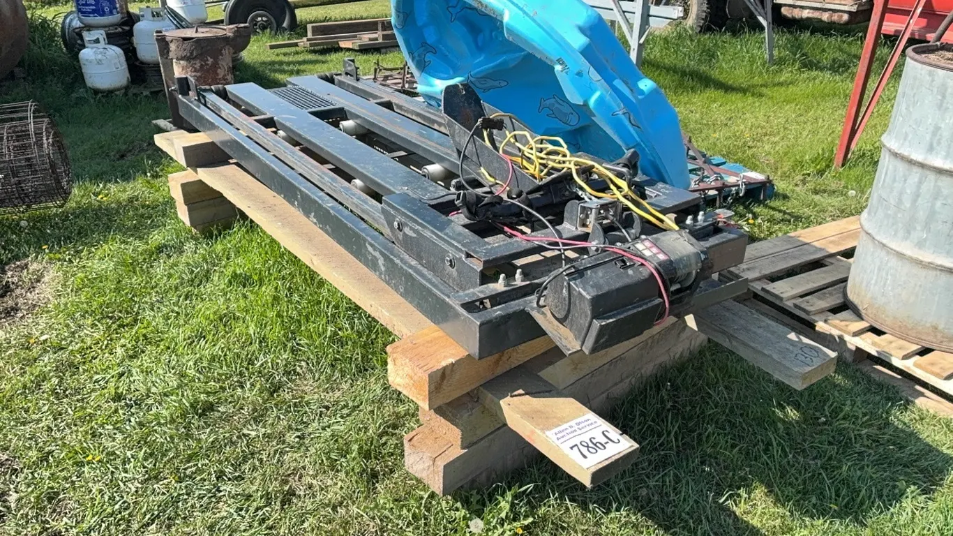 POWERED MOTORCYCLE LOADER - DISPERSAL FOR CLARENCE YOUNG - SOLD OFFSITE - EDBERG, AB
