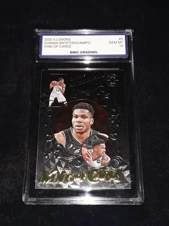 Giannis Antetokounmpo 2022 Illusions GEM MT 10