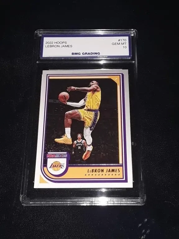 Lebron James 2022 Hoops GEM MT 10