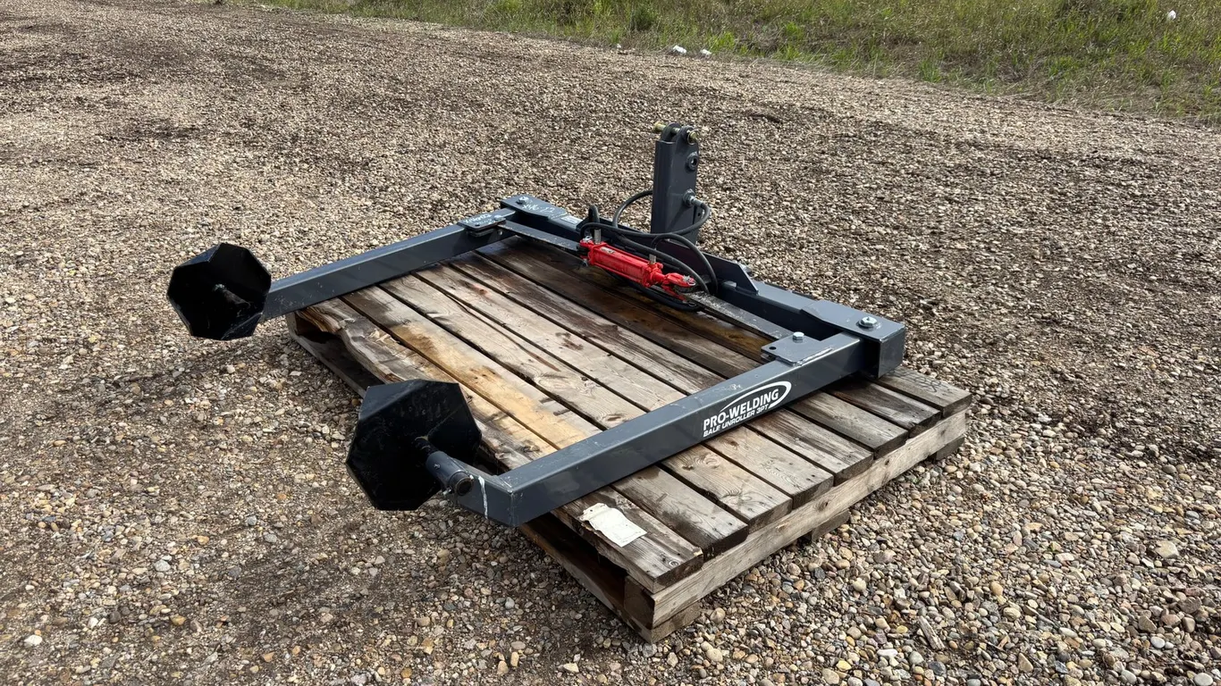 Unused Pro-Welding 3PTH Bale Unroller