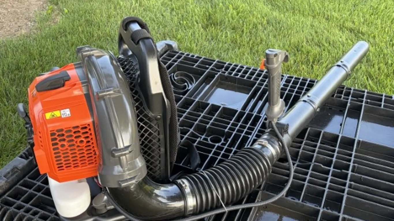 Proyama PBB 52 Gas-Powered Backpack Leaf Blower