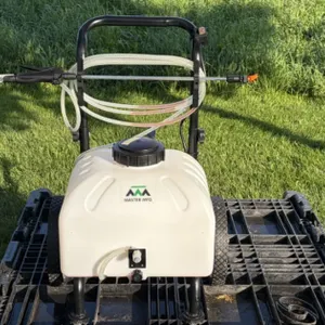 Master MFG 30 L Wheeled Electric Sprayer