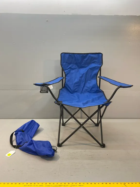 LAWN CHAIR