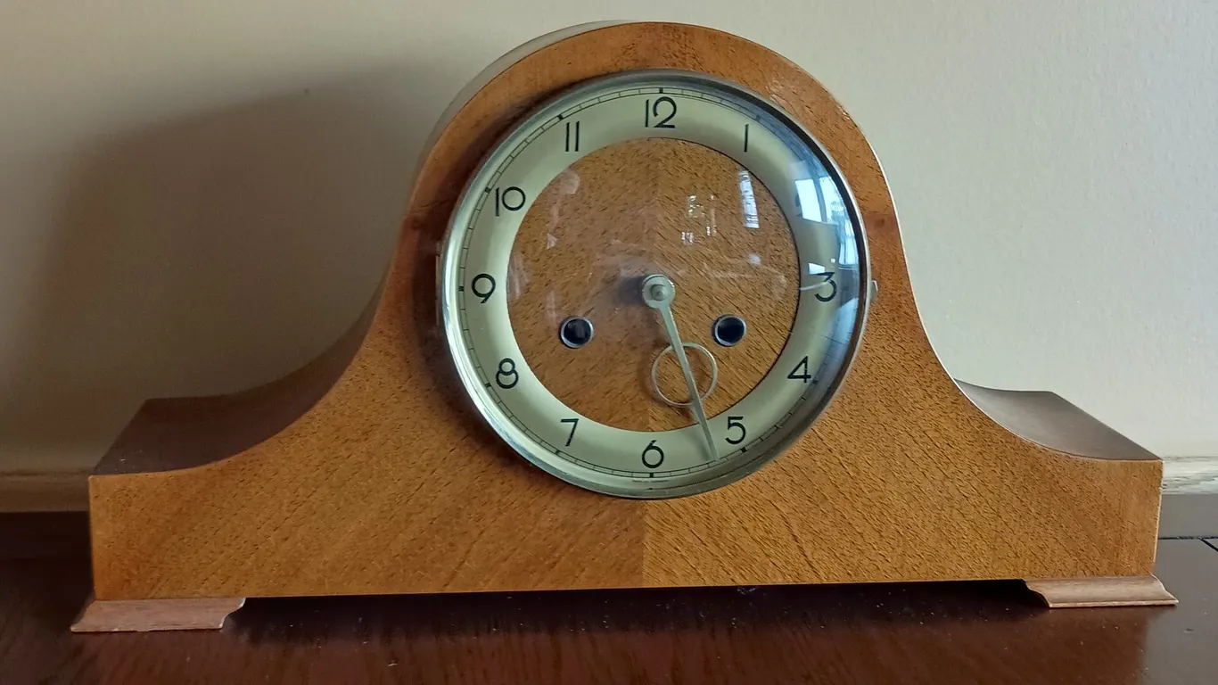 Mantel Clock