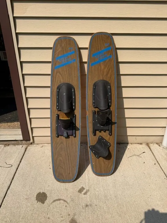 Trixter Supreme water skis by Lake Region