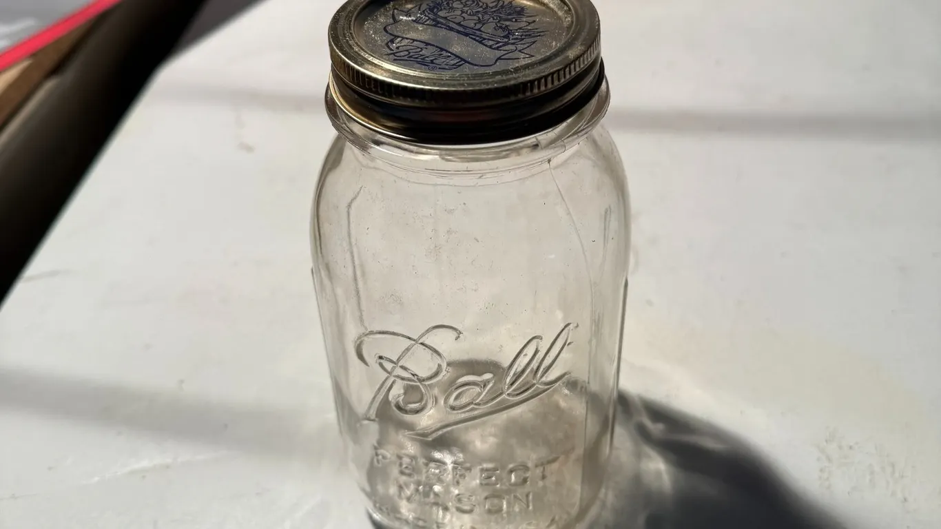 12 Standard Quart Canning Jars