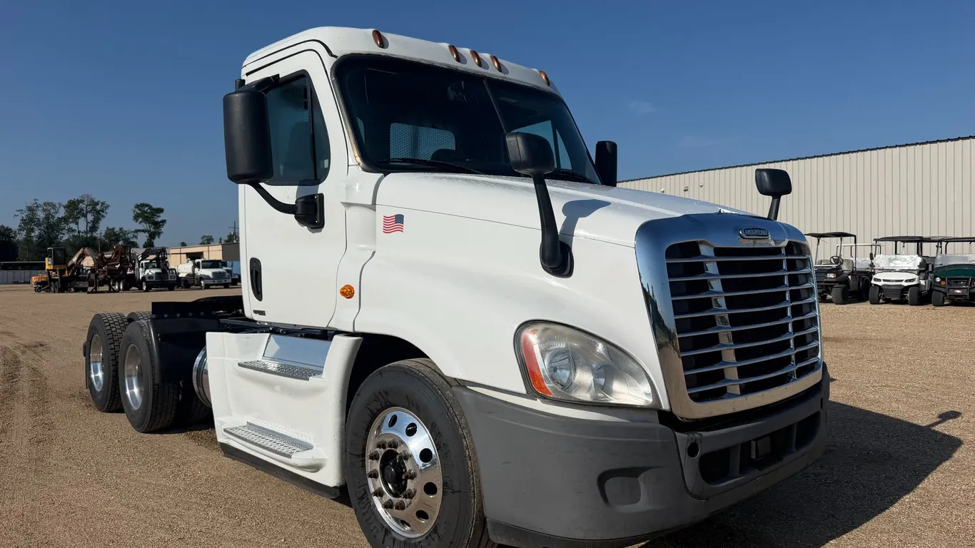 2017 FREIGHTLINER DYCB-1