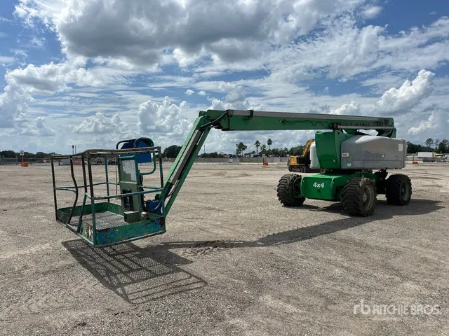 2007 Genie Z-80 4WD Diesel Articulating Boom Lift