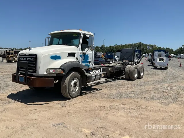 2009 Mack GU813 6x4 Cab and Chassis