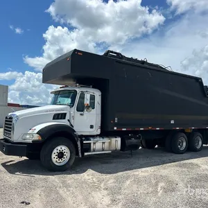 2013 Mack GU813 6x4 Grapple Truck