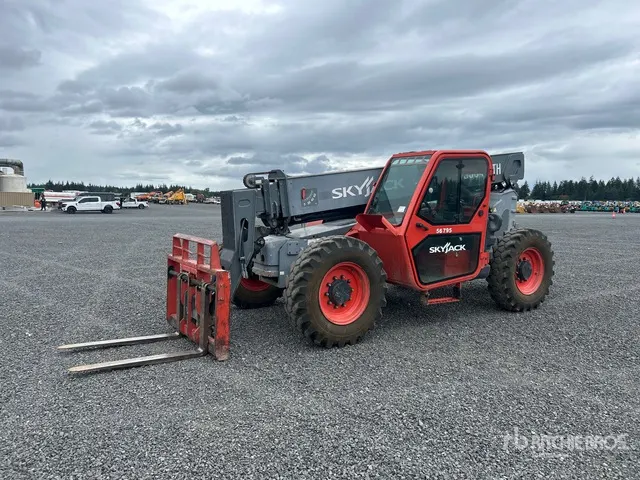 2017 Skyjack SJ843 Telehandler (Inoperable)
