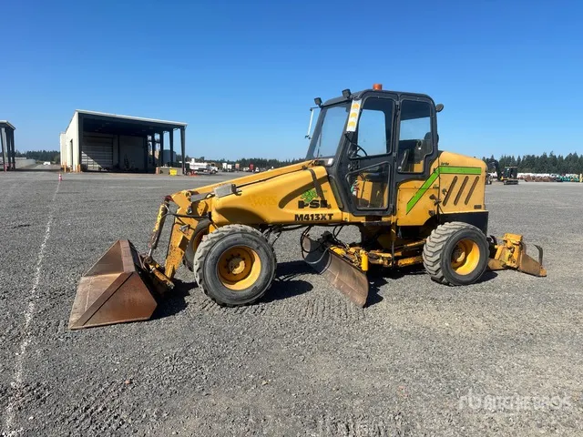 2003 PSI M413XT AWD Maintainer