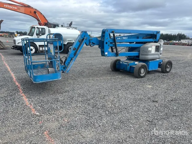 2014 Genie Z45/25J 2WD Electric Articulating Boom Lift