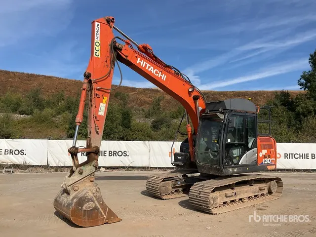 2020 Hitachi ZX130LCN-6 Tracked Excavator