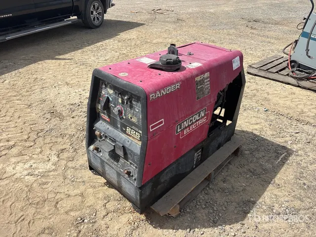 Lincoln 225 A Skid-Mounted Electric Welder