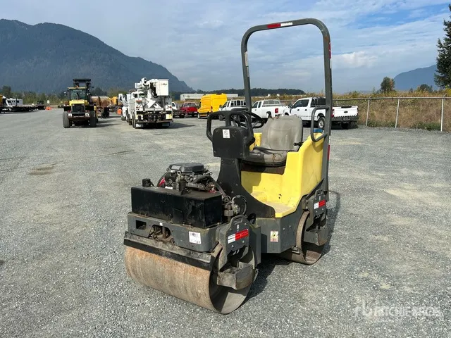 2011 Wacker Neuson RD12A Double Drum Roller