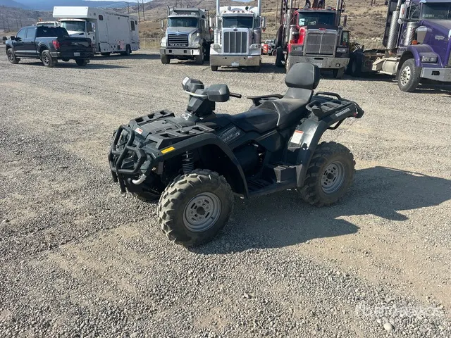 2005 Bombardier Outlander Max XT 4x4 ATV