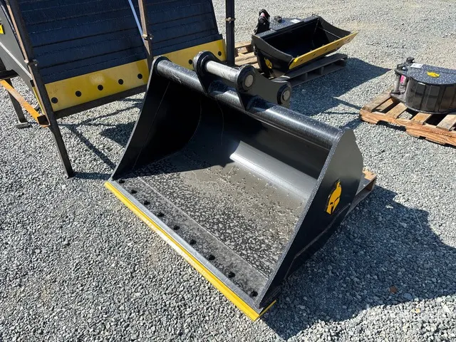 2026 Dynamic 46 in Cleanup Excavator Bucket - Fits 8T-50 (Unused)