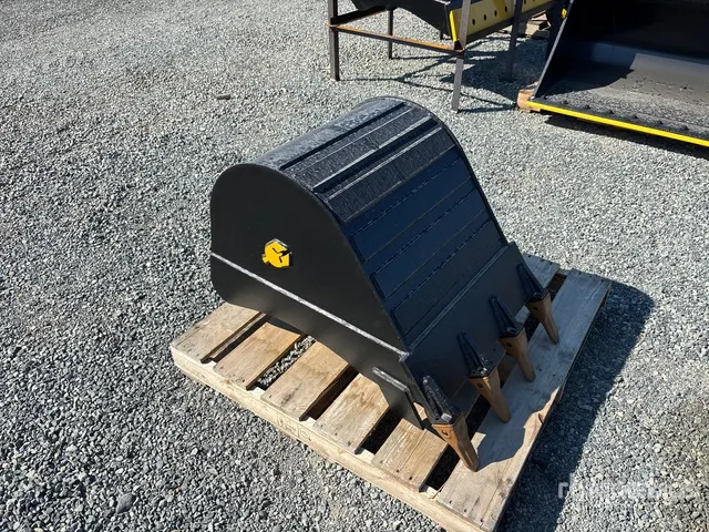 2026 Dynamic 1U3202RC 24 in Digging Excavator Bucket (Unused)