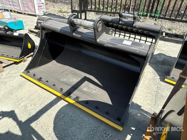 Dynamic Entities 72 in Q/C Cleanup Excavator Bucket (Unused)