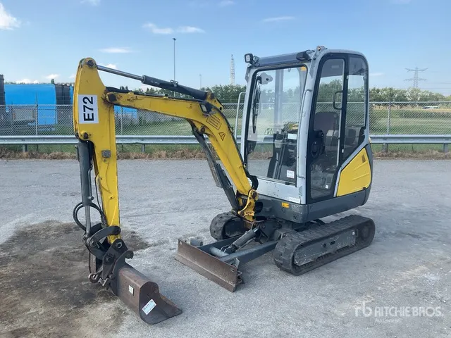 2013 Wacker Neuson ET18 Mini Excavator