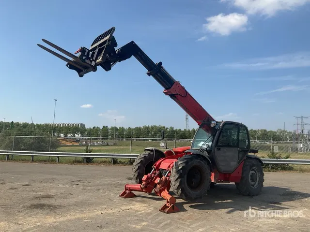 2011 Manitou MT1030ST Telehandler