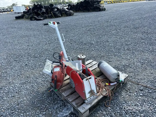 Hilti DSH900-X Cutt-off Saw