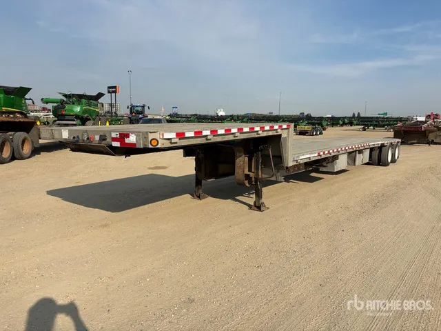 2008 Reitnouer 48 ft T/A Step Deck Trailer