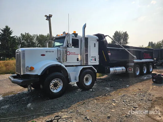 2007 Peterbilt 357 Tri/A Dump Truck