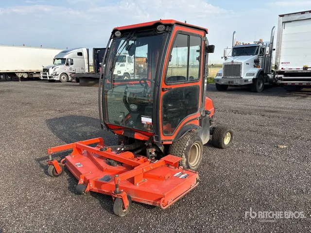 Kubota F2690 Ride-On Lawn Mower