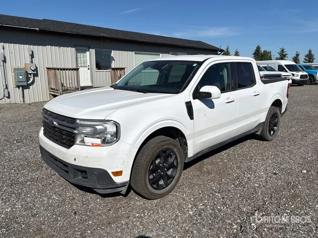 2023 Ford Maverick 4x4 Crew Cab Pickup