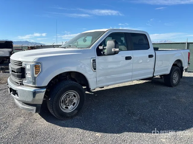 2019 Ford F-250 XL 4x4 Crew Cab Pickup