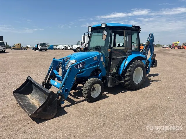 2020 LS XR3135H 4WD Tractor