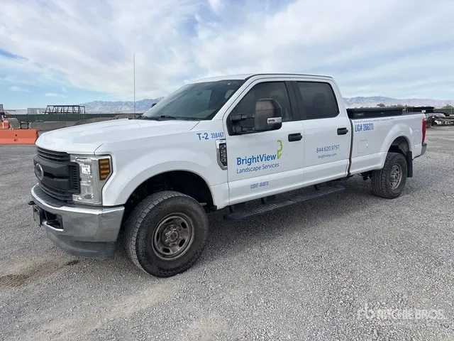 2019 Ford F-250 XL 4x4 Crew Cab Pickup