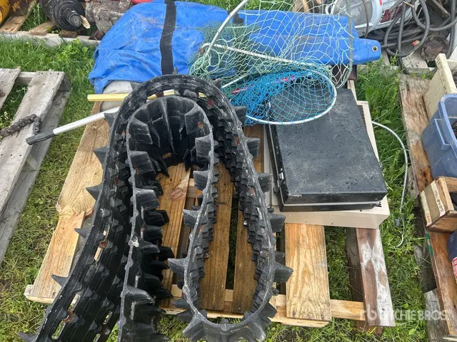 Skidoo Tracks, Fishing Net & Office Organizer