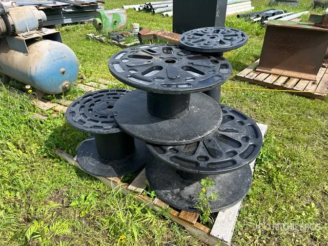Quantity of (5) Plastic Spool