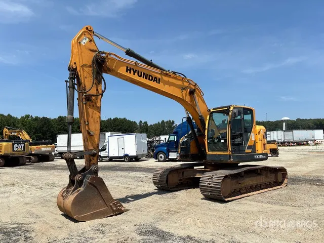 2016 Hyundai HX235 LCR Tracked Excavator