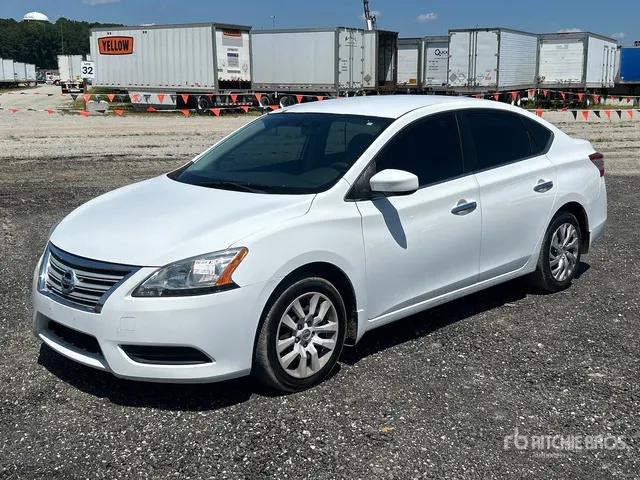 2015 Nissan Sentra Automobile