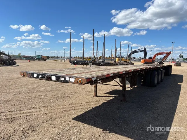 2008 Doepker HB12207L 32 ft Super B-Train Lead Flatbed Trailer