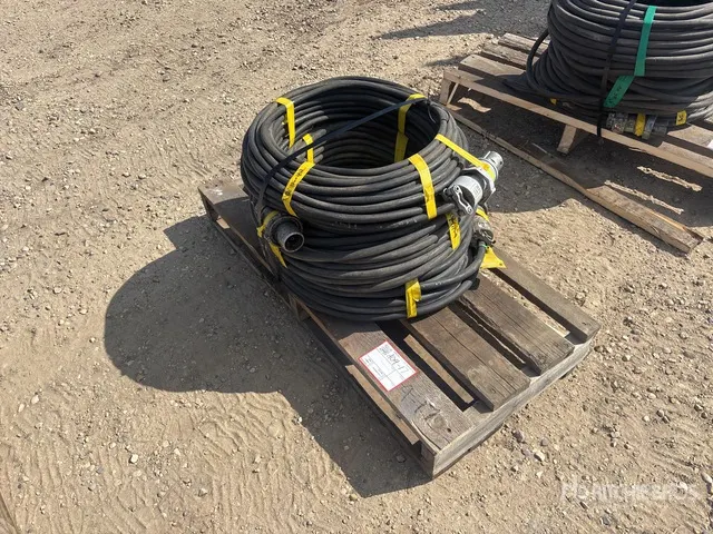 400 Ft Of Heavy Duty Extension Cords