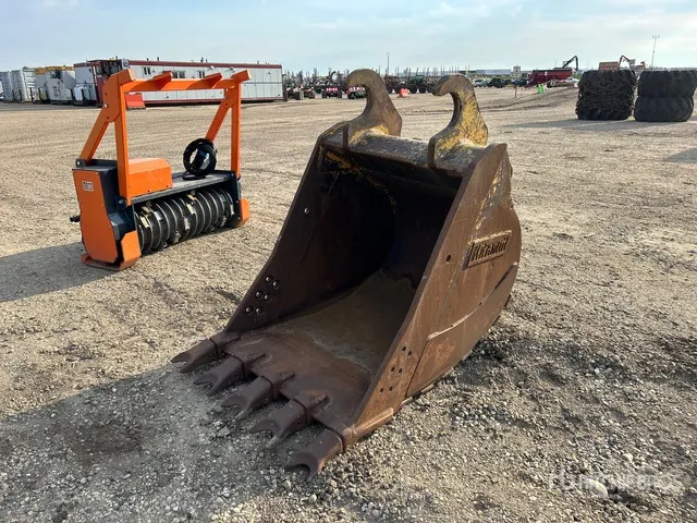 41 in Q/C Digging Excavator Bucket - Fits John Deere 250/290