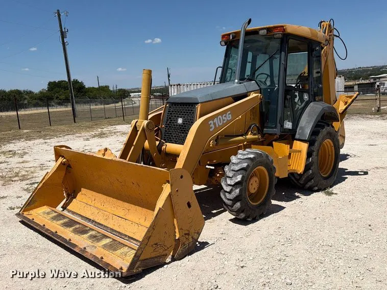 2005 John Deere 310SG backhoe