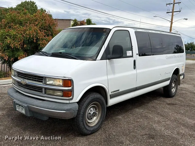 2002 Chevrolet Express van